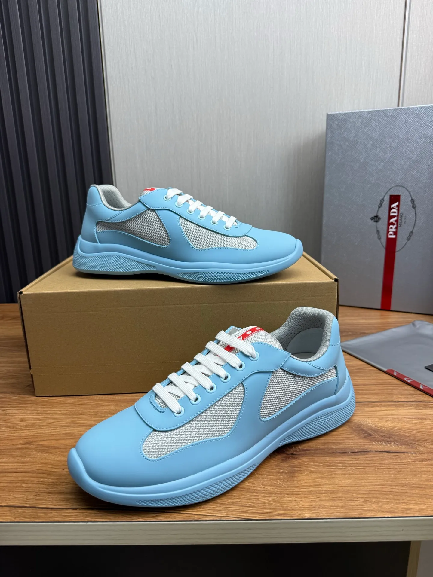 Men's shoes 640💰 [PRADA] Hot selling items🔥Must be recommended every day~~ Official website synchronized, 1:1 high quality shipments✔️ Imported cowhide fabric, rubber material + cowhide lining, original bottom, high-end airplane box packaging🎁 38-45 (38.45 custom-made, non-returnable)